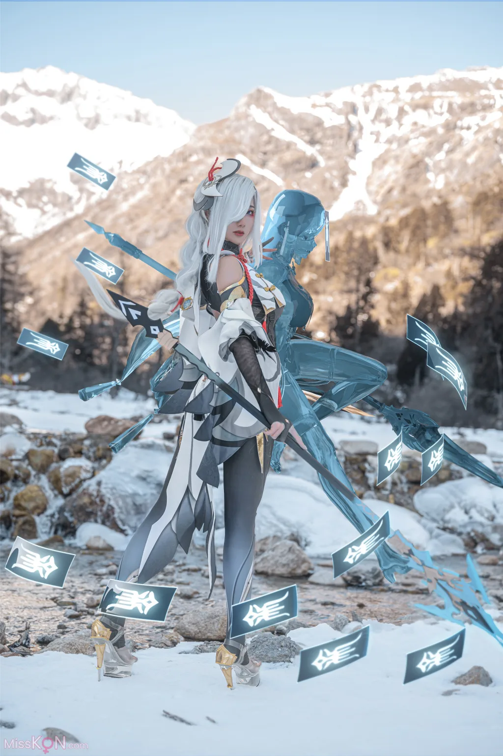 Coser@如月灰: 申鹤 原神 (15 photos)