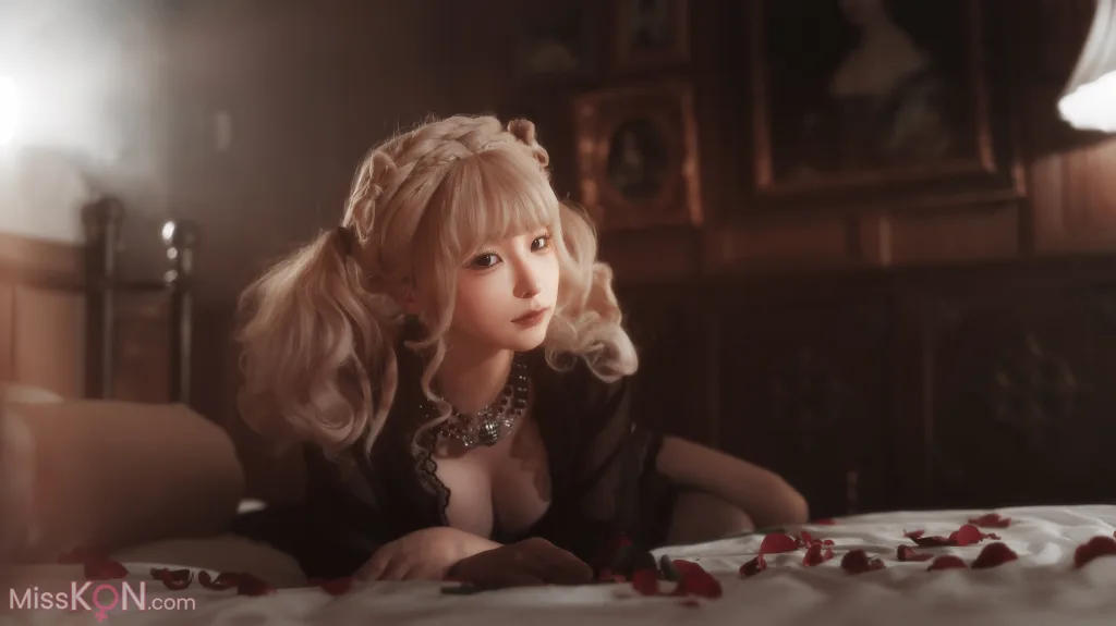 Coser@蠢沫沫 (chunmomo): 黑红纱裙 (39 photos)