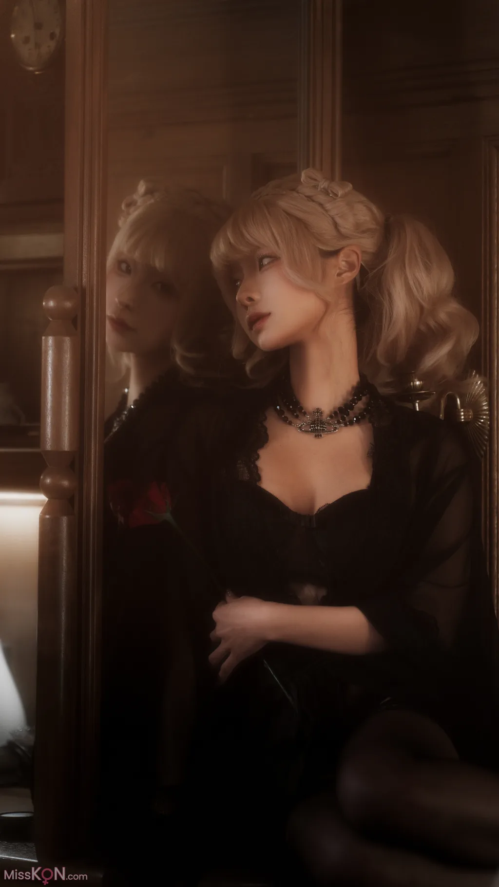 Coser@蠢沫沫 (chunmomo): 黑红纱裙 (39 photos)