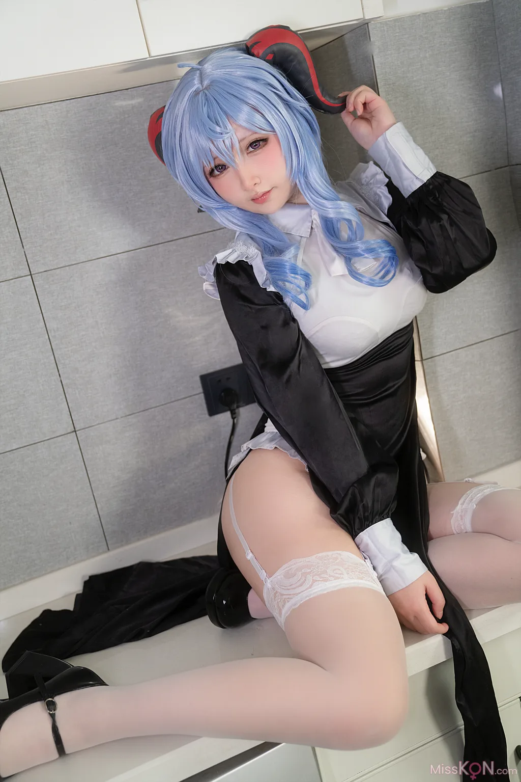 Coser@樱梨梨: 甘雨修女 (26 photos)