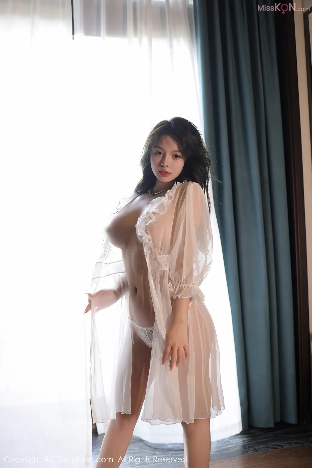 XIUREN No.8106 – 8115 (790 photos)