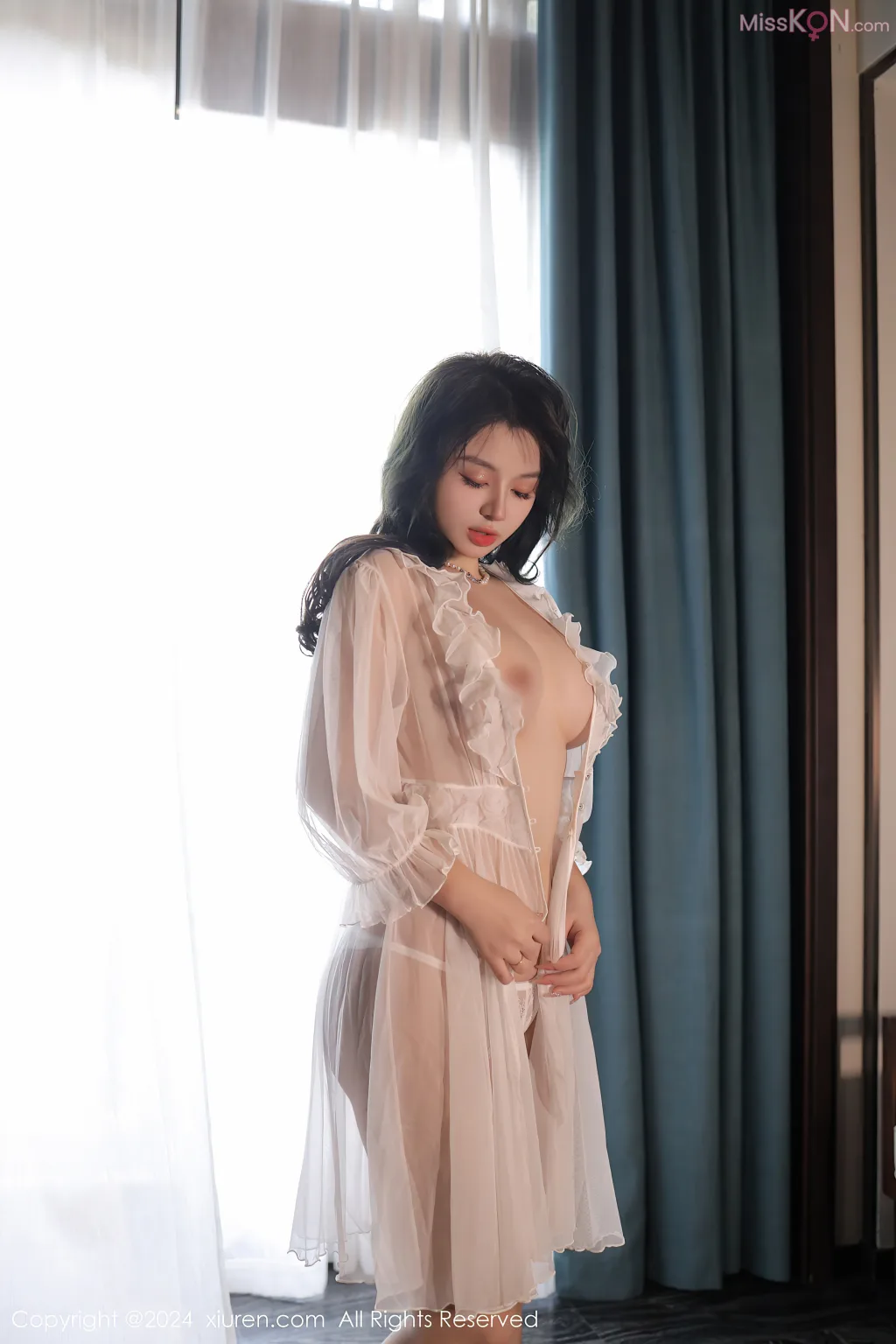 XIUREN No.8106 – 8115 (790 photos)