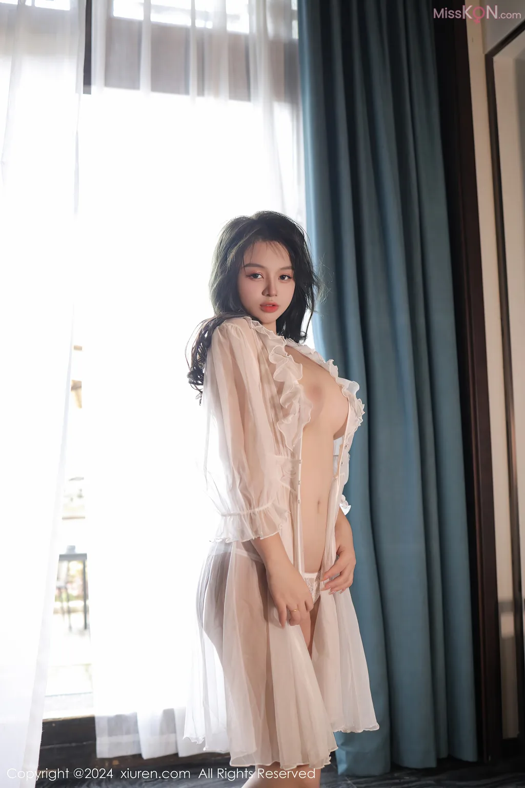 XIUREN No.8106 – 8115 (790 photos)