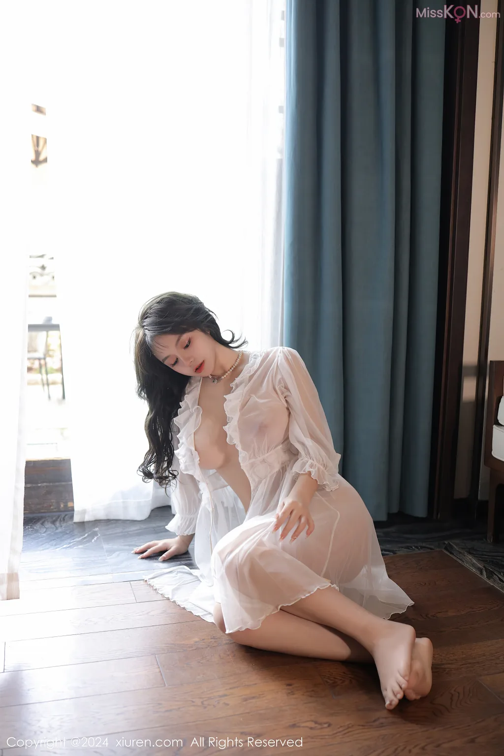 XIUREN No.8106 – 8115 (790 photos)