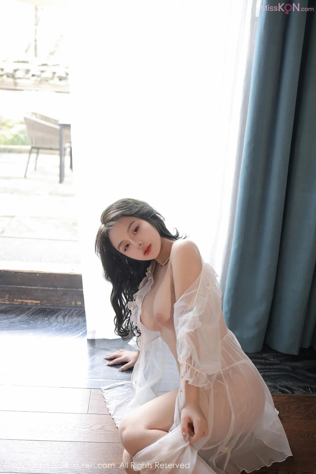 XIUREN No.8106 – 8115 (790 photos)