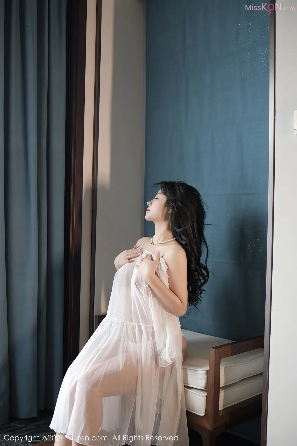 XIUREN No.8106 – 8115 (790 photos)