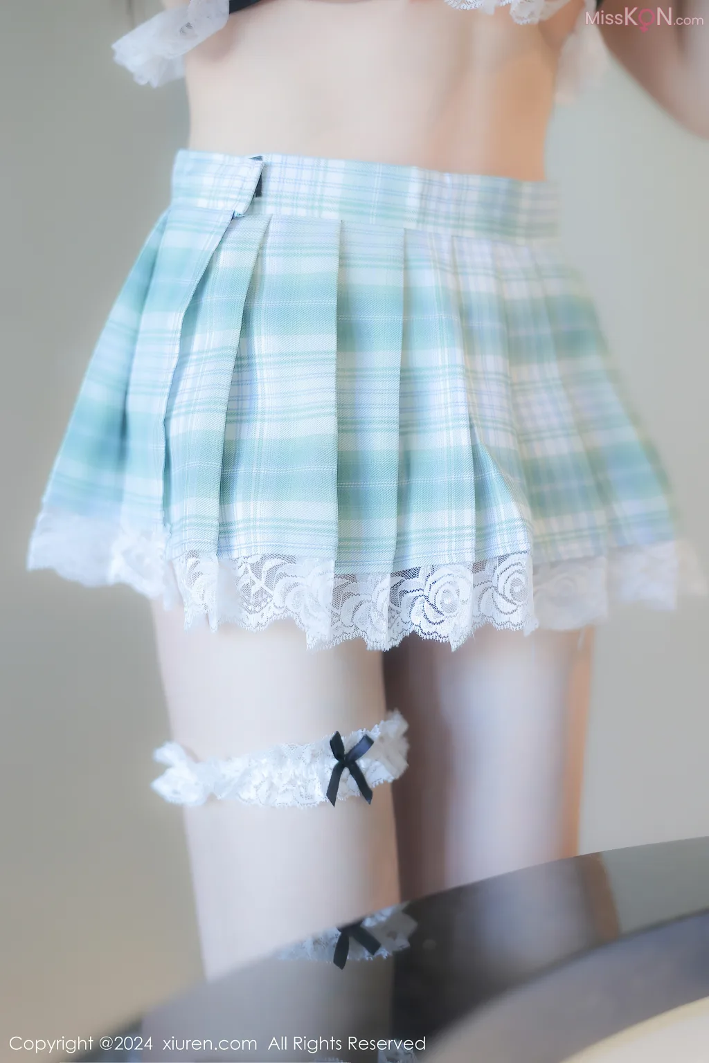 XIUREN No.8106 – 8115 (790 photos)