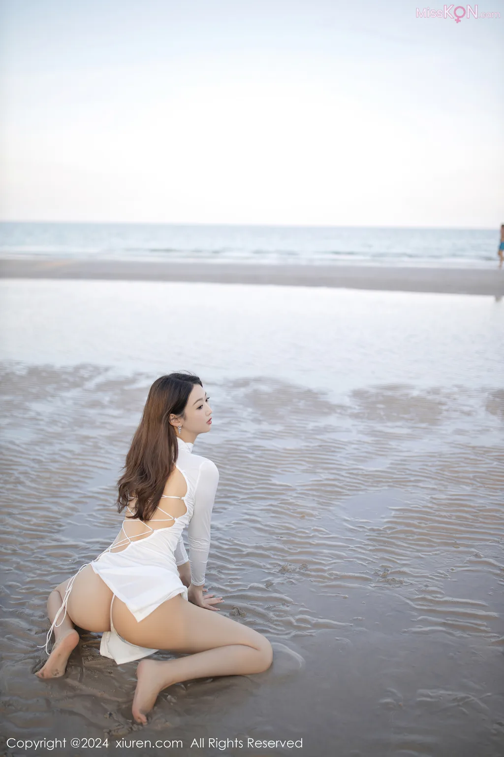 XIUREN No.8106 – 8115 (790 photos)