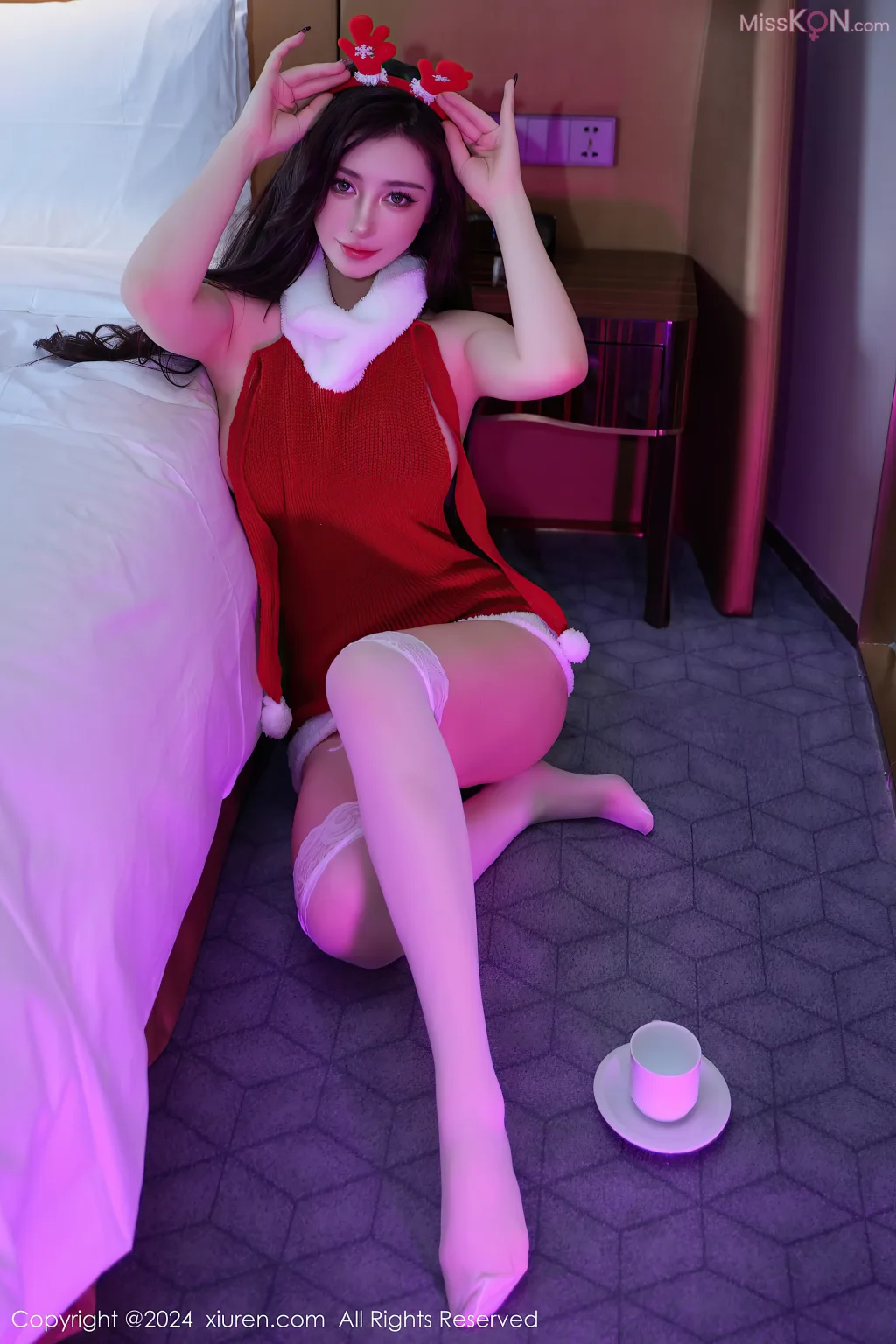 XIUREN No.8106 – 8115 (790 photos)