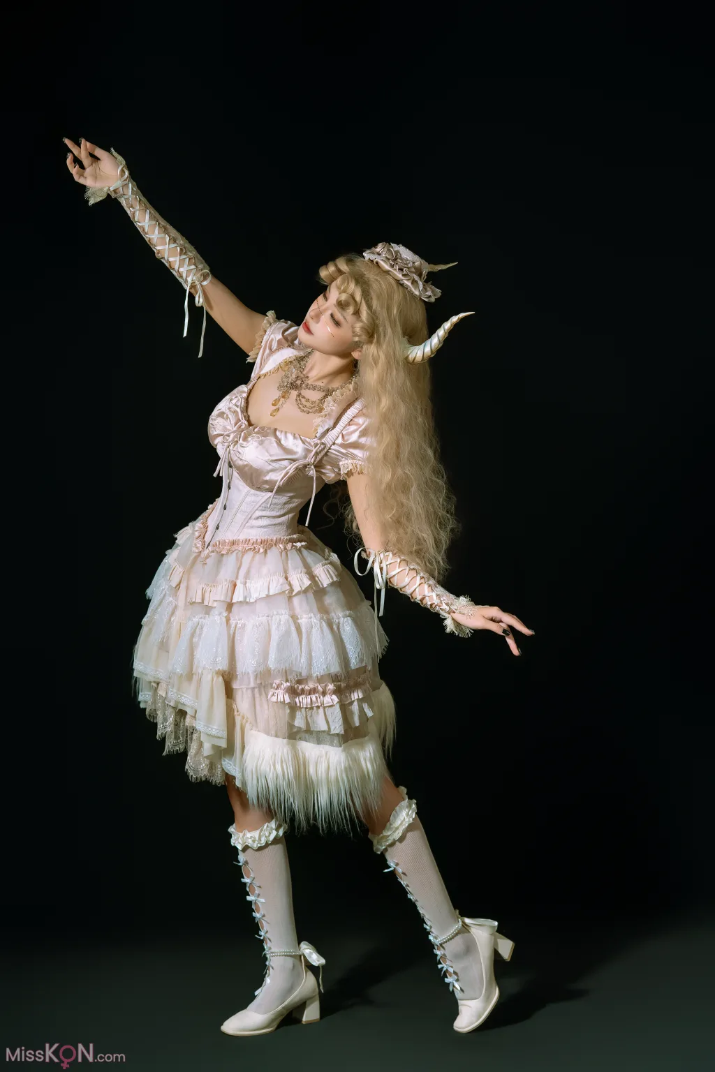 Coser@云溪溪 (Yunx1x1): 楚妖 茴香 (9 photos)