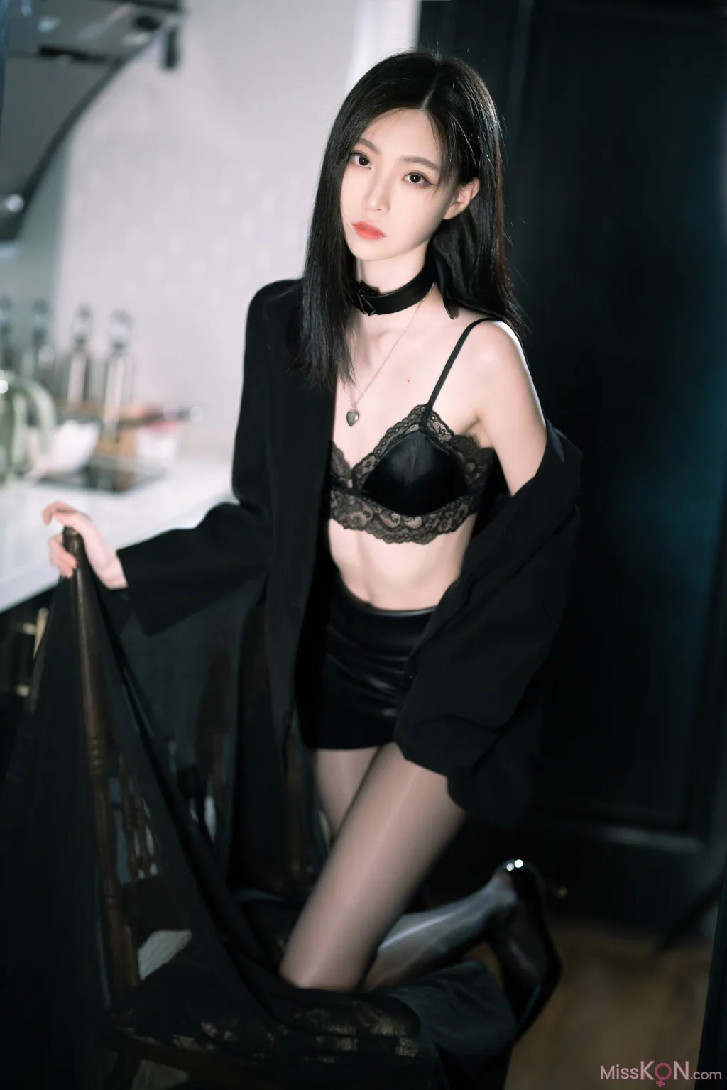Coser@许岚LAN: 黑丝西装 (40 photos) – Page 3