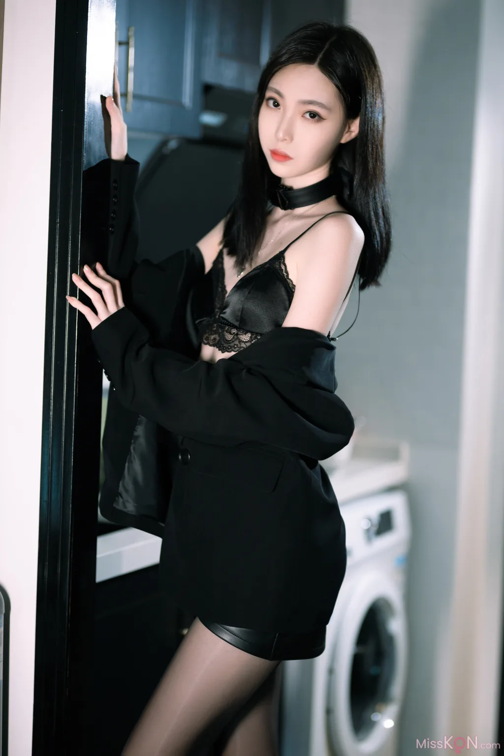 Coser@许岚LAN: 黑丝西装 (40 photos) – Page 4