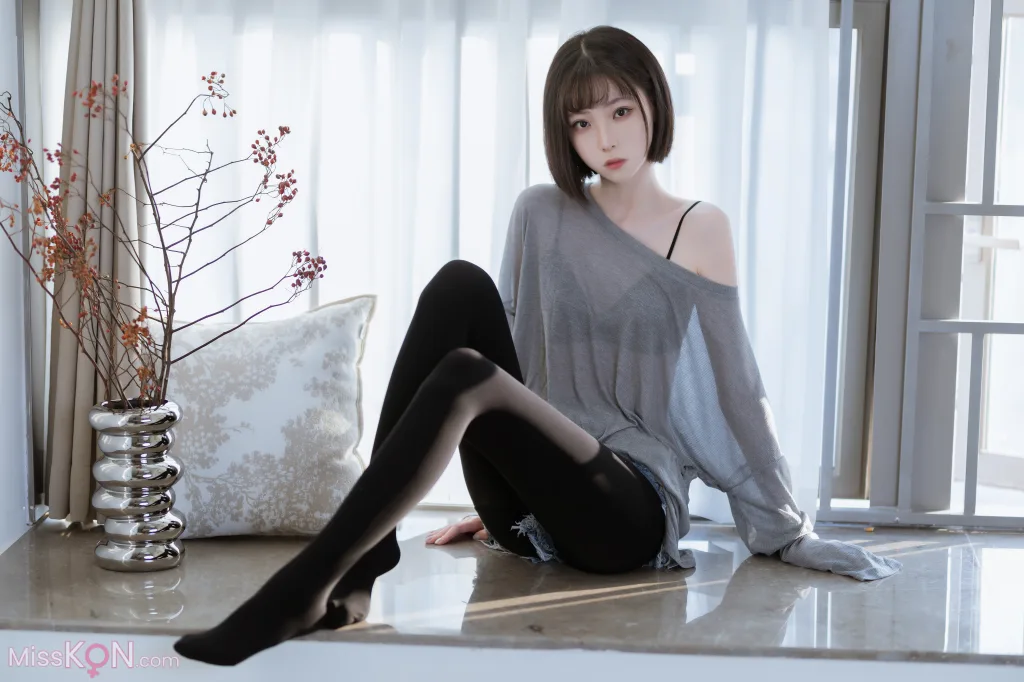 Coser@许岚LAN: 半透毛衣 (40 photos)