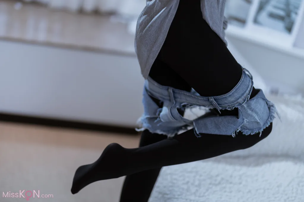 Coser@许岚LAN: 半透毛衣 (40 photos) – Page 3