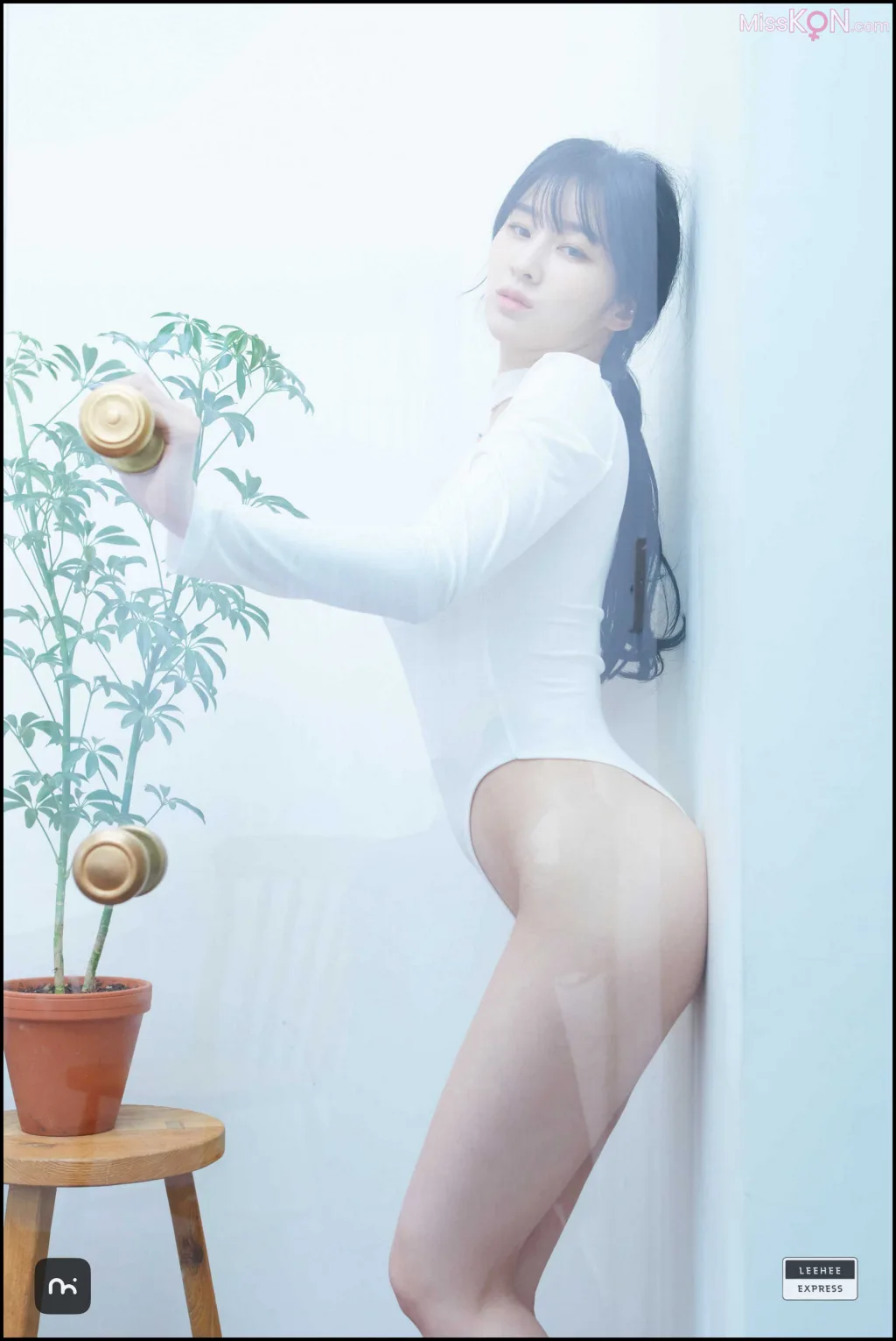 [LE] LEBE-237: Woo (43 photos)