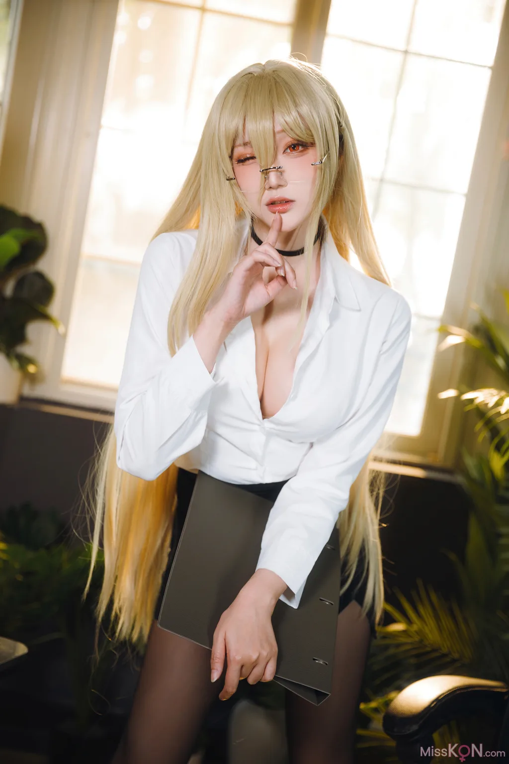 Coser@瓜希酱: 虹色 电子档 (100 photos)