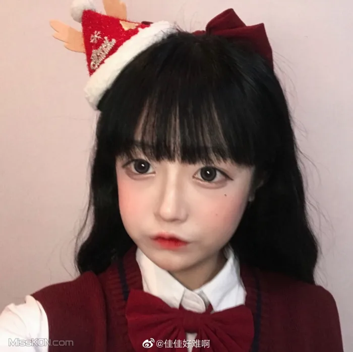 Coser@佳佳好难啊: 微博36部合集 (614 photos)