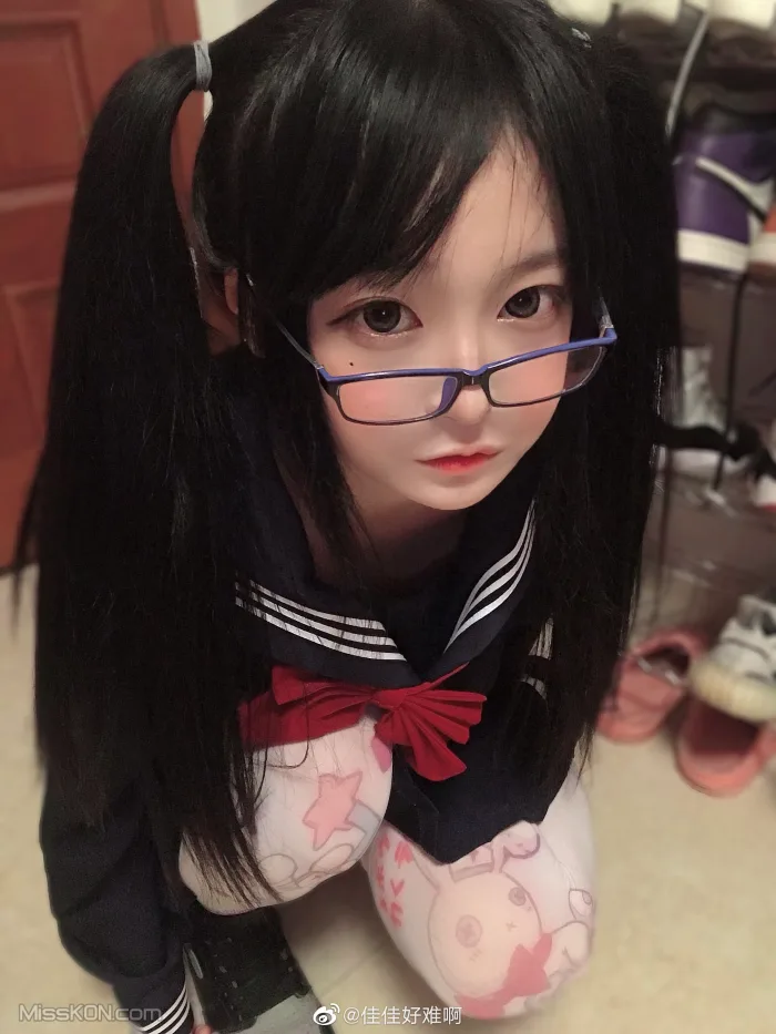 Coser@佳佳好难啊: 微博36部合集 (614 photos)