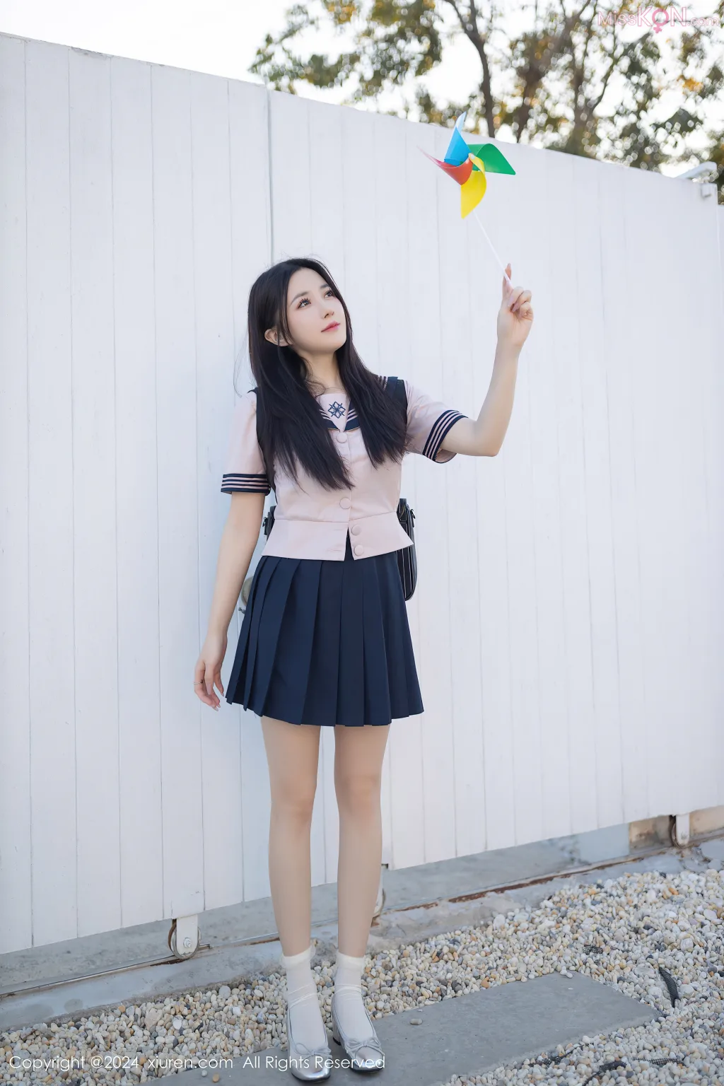 XIUREN No.8236 – 8245 (858 photos)
