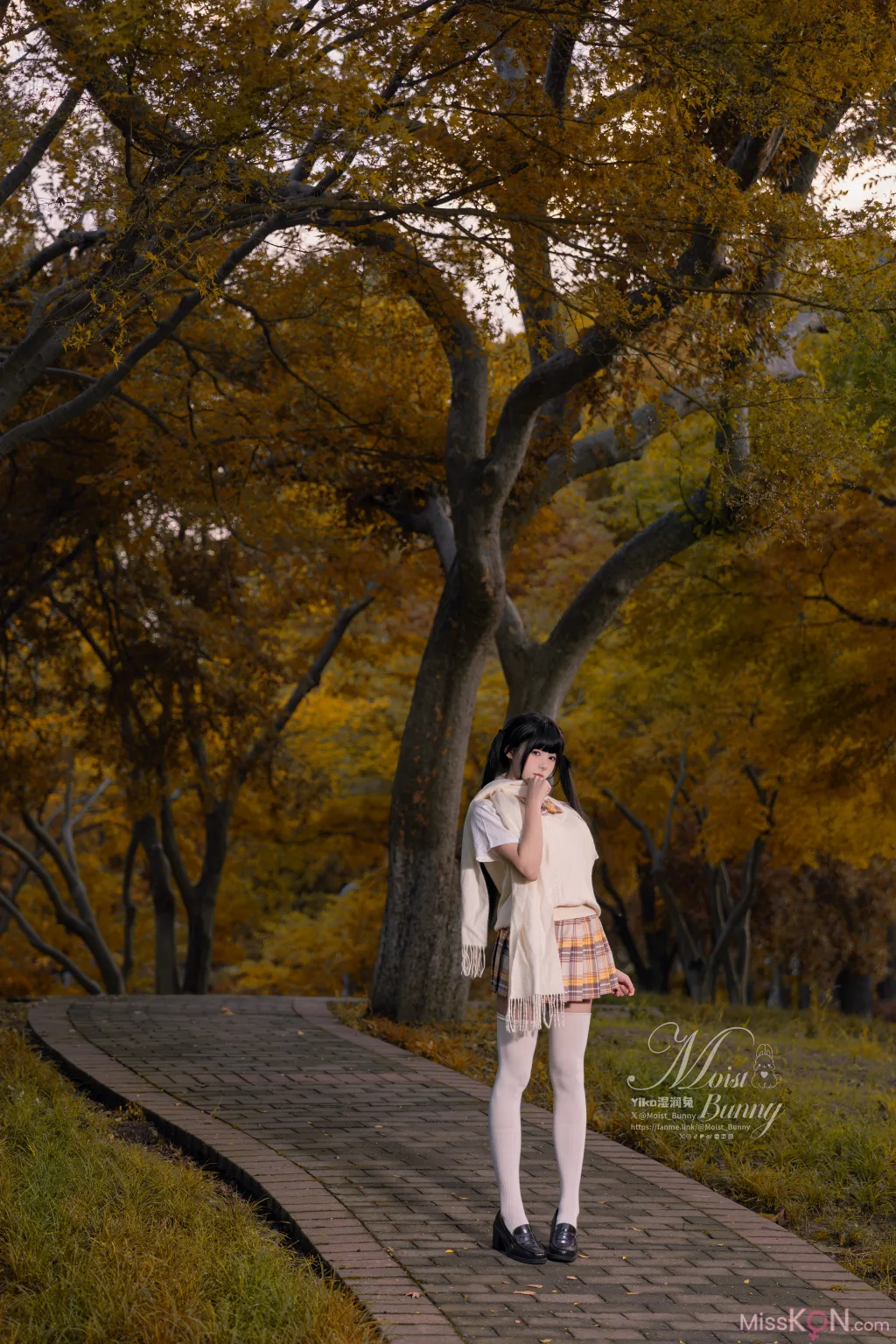 Coser@黏黏团子兔: 冬の邂逅 小舞蹈 (42 photos)