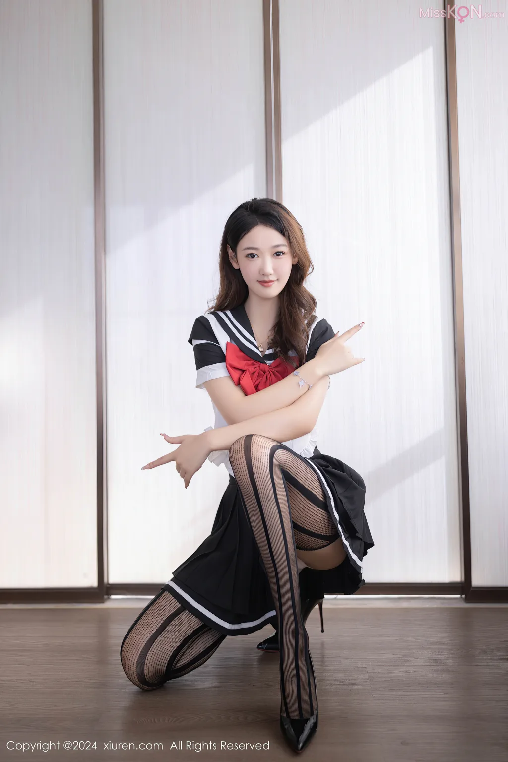 XIUREN No.8286 – 8295 (763 photos)
