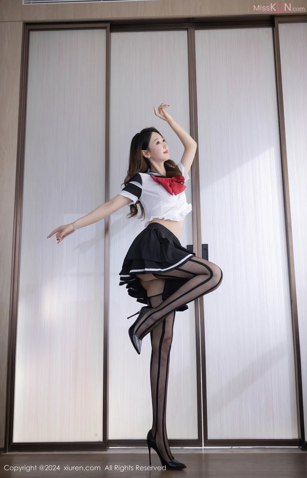 XIUREN No.8286 – 8295 (763 photos)
