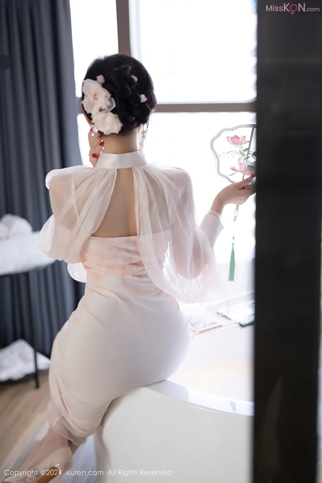 XIUREN No.8286 – 8295 (763 photos)