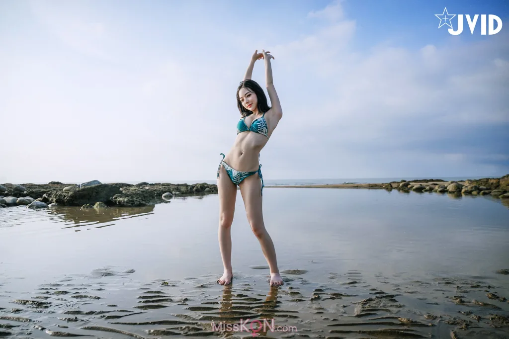 [JVID] 啾啾: 超熱情火辣的比基尼登場 (66 photos )