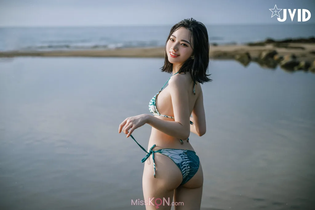 [JVID] 啾啾: 超熱情火辣的比基尼登場 (66 photos )