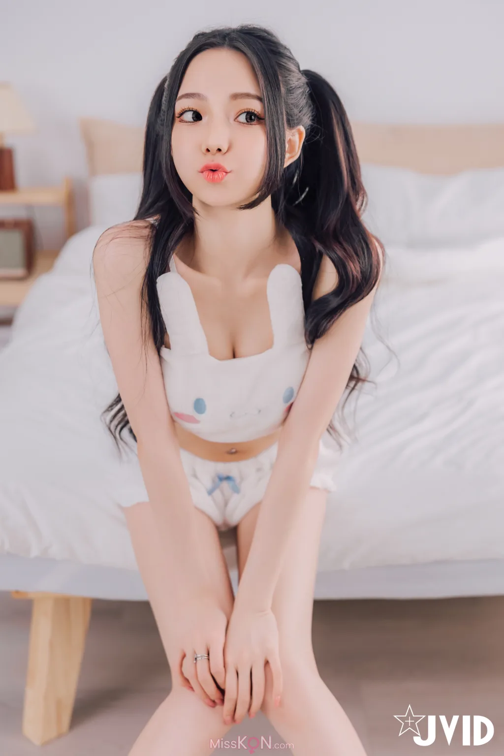 [JVID] 胎尼 &amp; 啾啾: 啾啾親自開箱豪華AI情慾娃娃Tiny🥵真人比例完美粉嫩E奶💦激情互動舌吻揉奶樣樣來🔞 (163 photos )