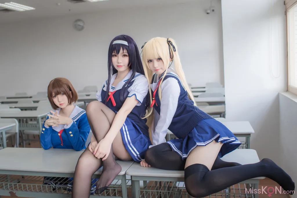 Coser@白金Saki: 三个女仆 (29 photos)