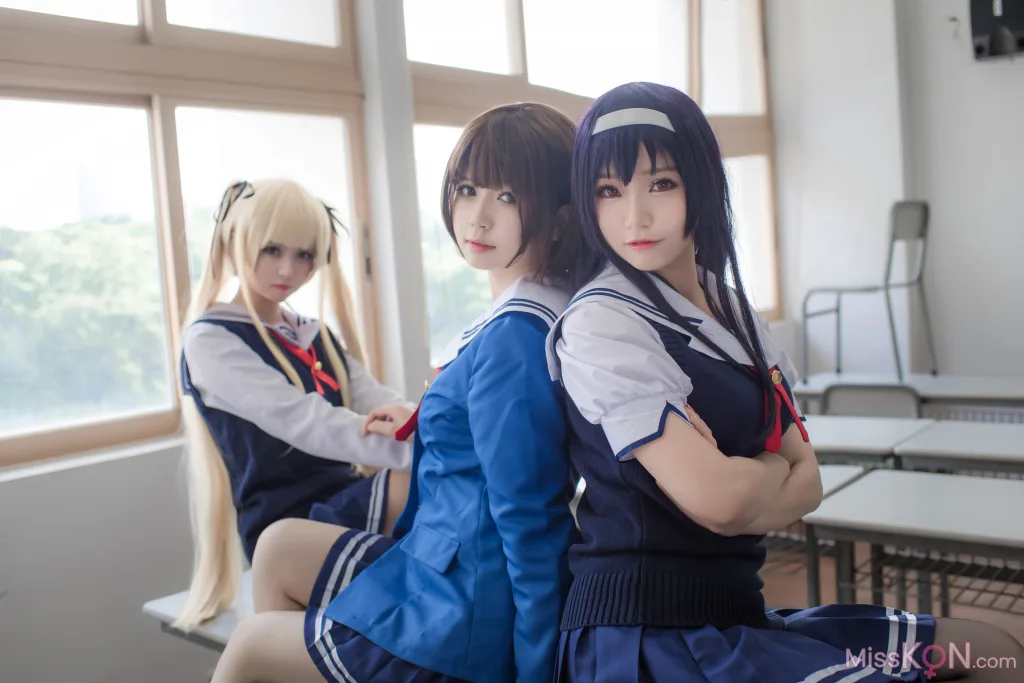 Coser@白金Saki: 三个女仆 (29 photos)