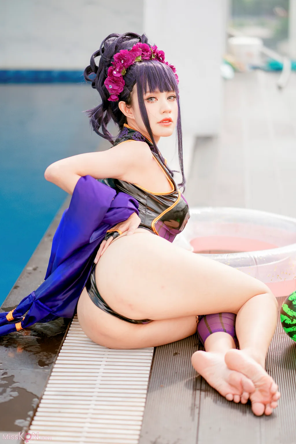 Coser@PingPing: 紫式部泳装 (52 photos)