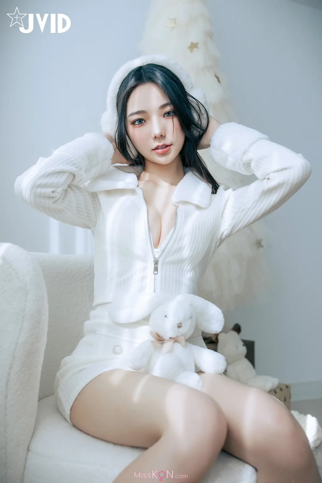 [JVID] 啾啾: 純白性感小公主啾啾降臨 (194 photos )
