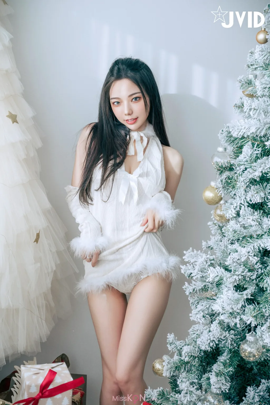 [JVID] 啾啾: 純白性感小公主啾啾降臨 (194 photos )