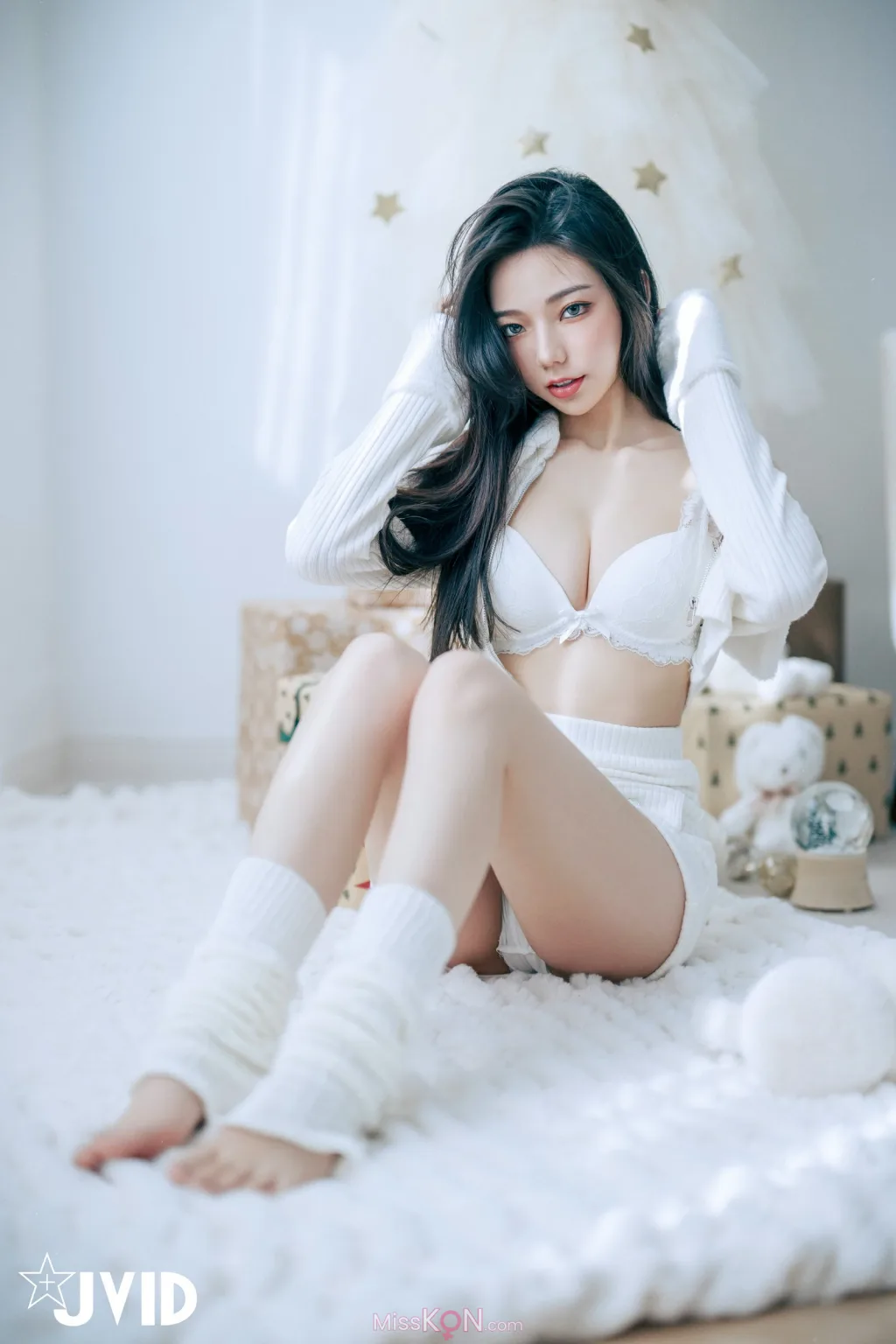 [JVID] 啾啾: 純白性感小公主啾啾降臨 (194 photos )