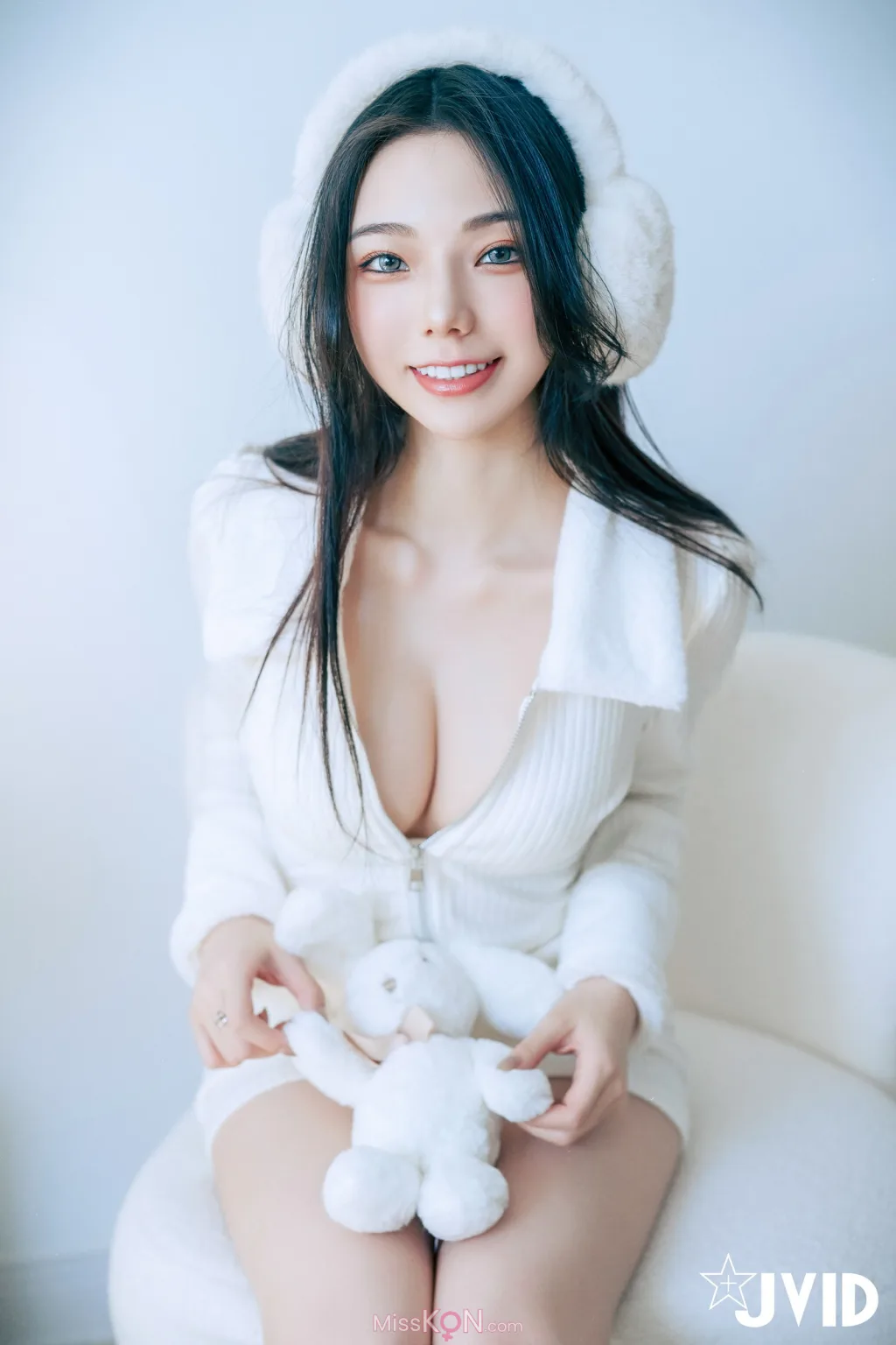 [JVID] 啾啾: 純白性感小公主啾啾降臨 (194 photos )