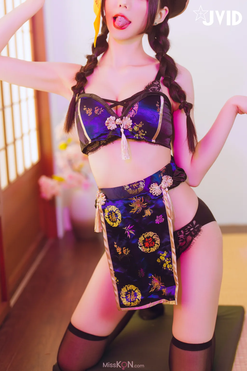 [JVID] 啾啾: ゾンビ殭屍版女友注射愛の能量變成人類!!! (178 photos)