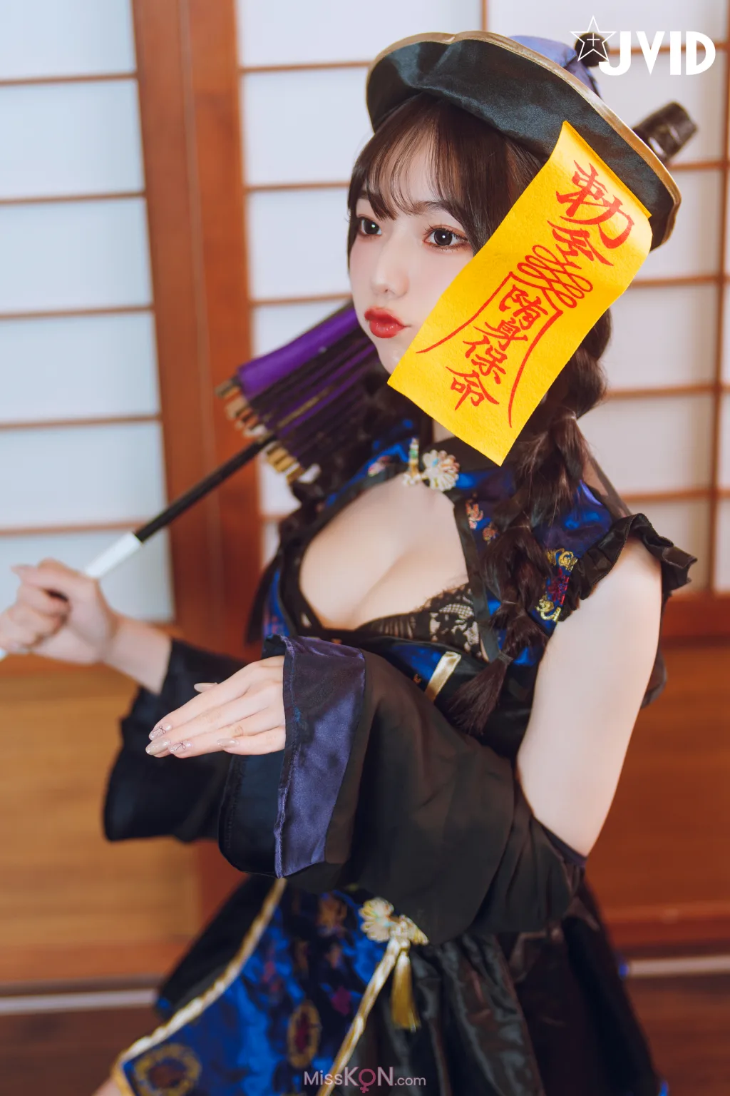 [JVID] 啾啾: ゾンビ殭屍版女友注射愛の能量變成人類!!! (178 photos)