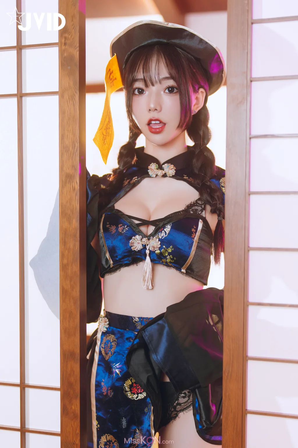 [JVID] 啾啾: ゾンビ殭屍版女友注射愛の能量變成人類!!! (178 photos)