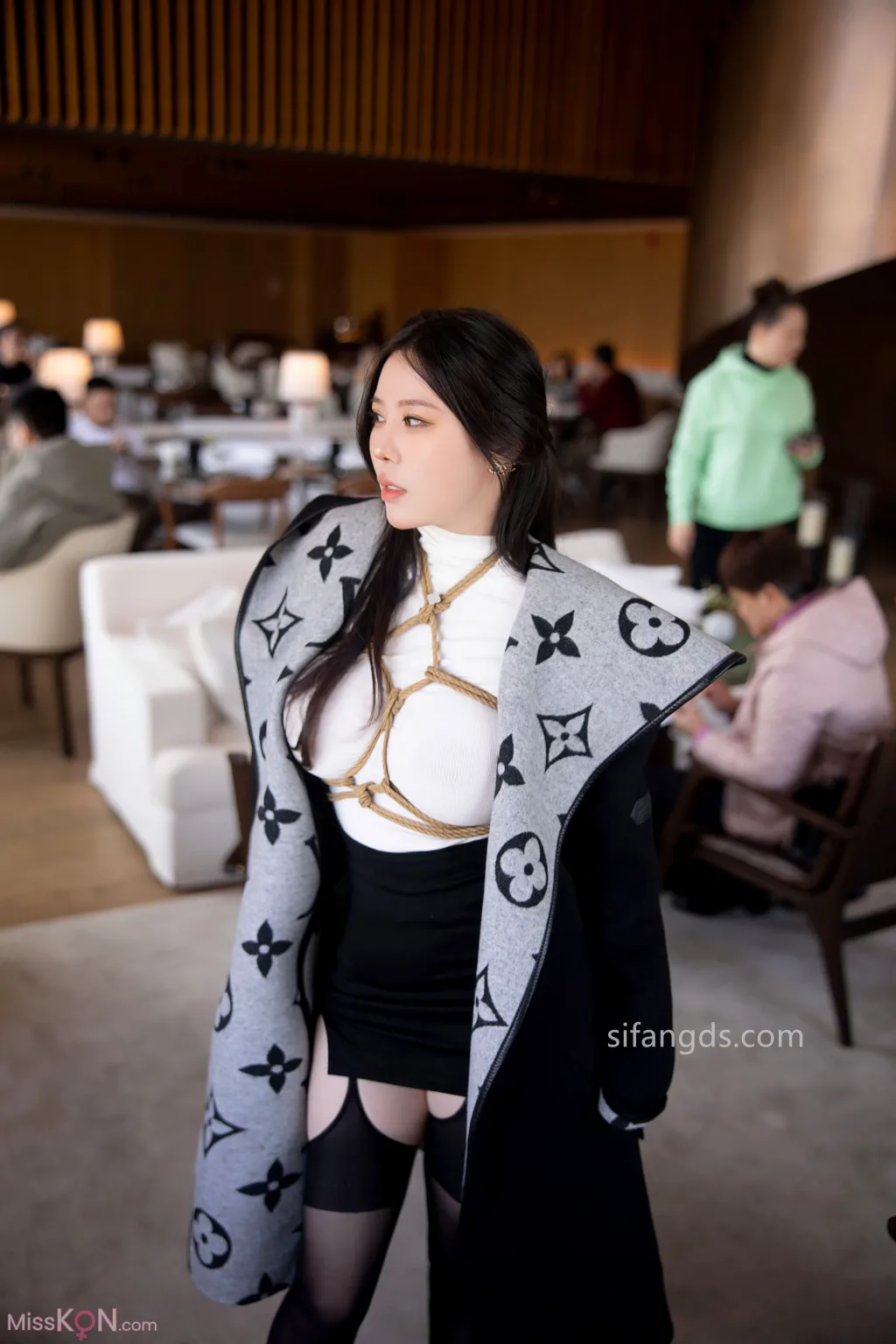 [XR Uncensored] Bai Ru Xue (白茹雪): 秀人网模特 复出首秀作品 (111 photos )