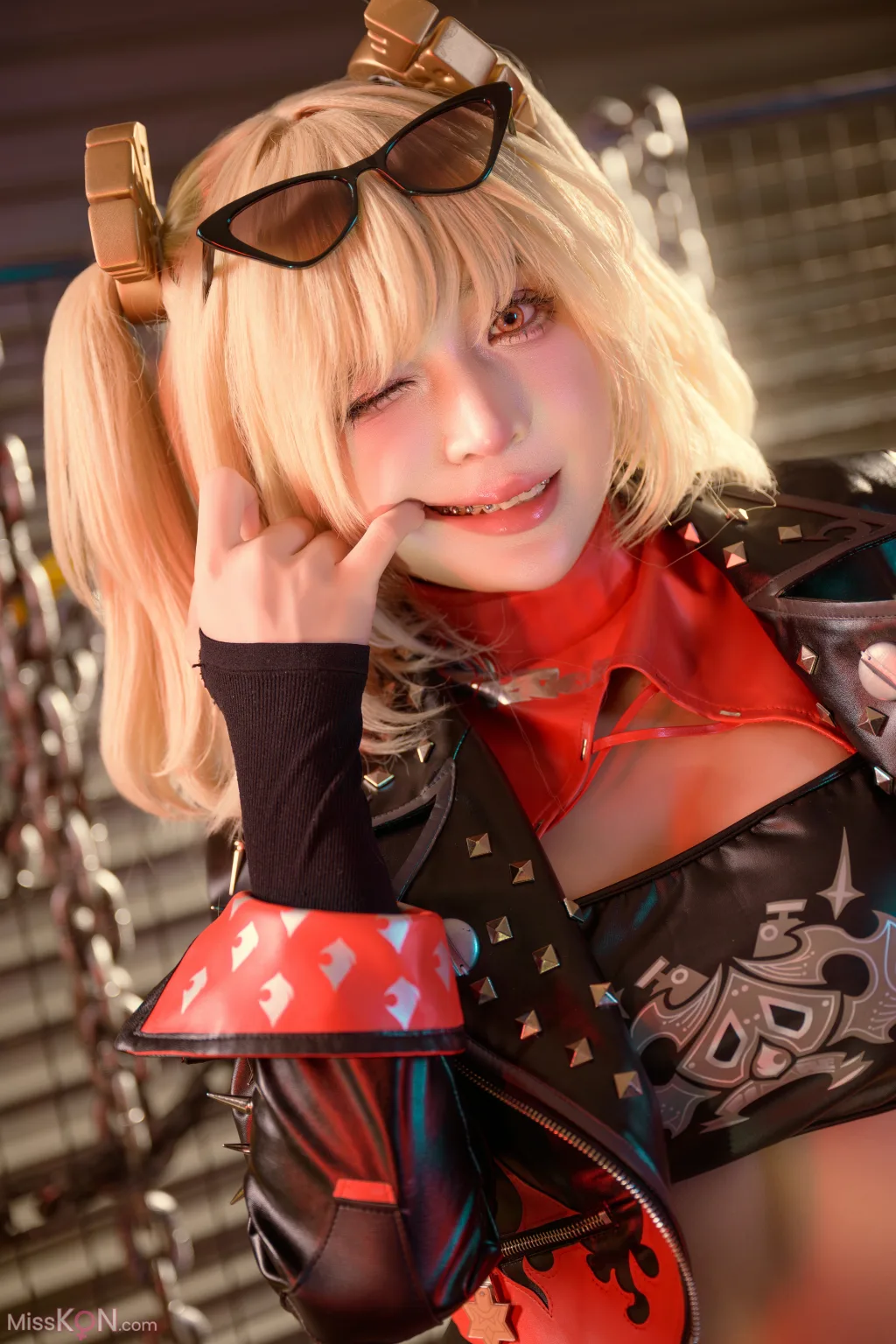 Coser@UmekoJ: Burnice White Zenless Zone Zero (97 photos )