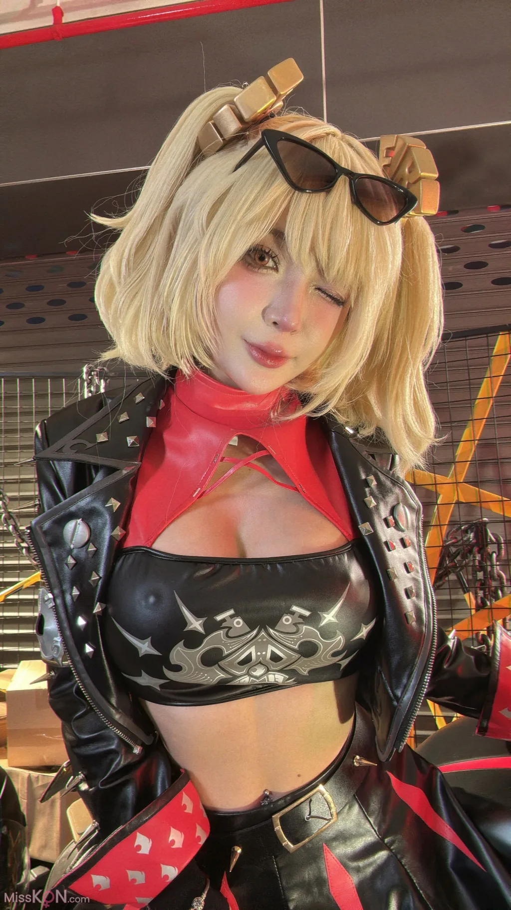 Coser@UmekoJ: Burnice White Zenless Zone Zero (97 photos )