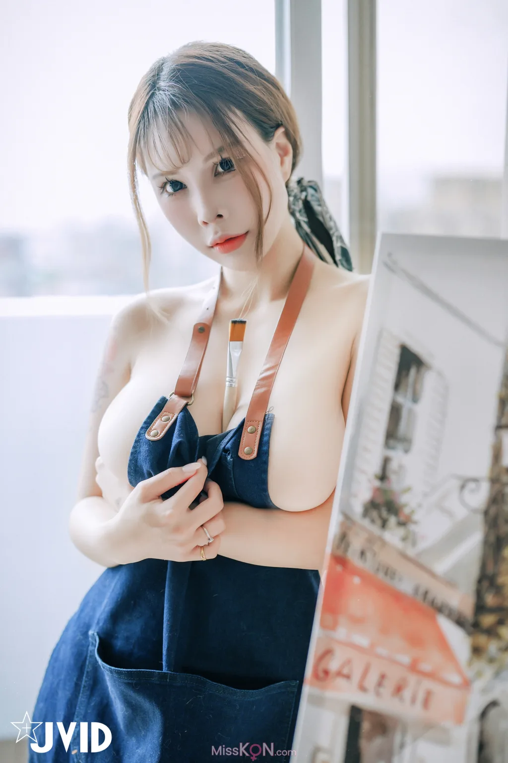[JVID] 艾妃: 一手無法掌握「I級核彈」艾妃’ 禽色繪師の巨汝誘惑 (148 photos )