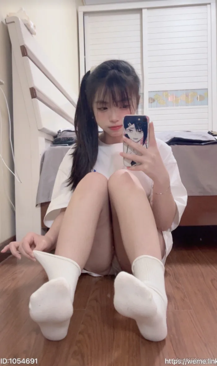 Coser@Bangni邦尼: 微密圈+Cos合集 老师OL+偷偷在房间玩ss游戏+八重神子 (185 photos + 43 videos) – Page 3