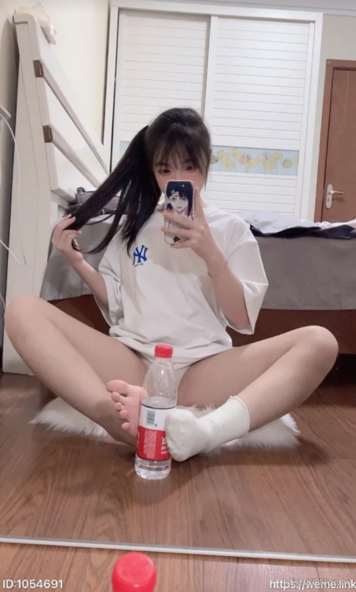 Coser@Bangni邦尼: 微密圈+Cos合集 老师OL+偷偷在房间玩ss游戏+八重神子 (185 photos + 43 videos) – Page 3