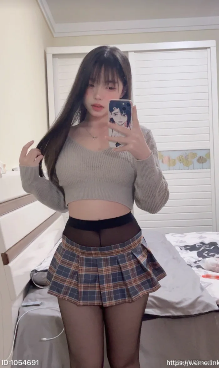 Coser@Bangni邦尼: 微密圈+Cos合集 老师OL+偷偷在房间玩ss游戏+八重神子 (185 photos + 43 videos) – Page 4