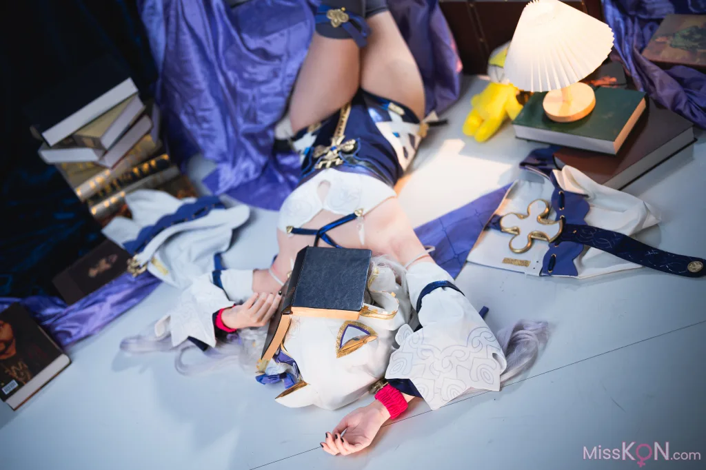 Coser@Seele麦麦: 德丽莎天命难逃 (9 photos + 3 videos)