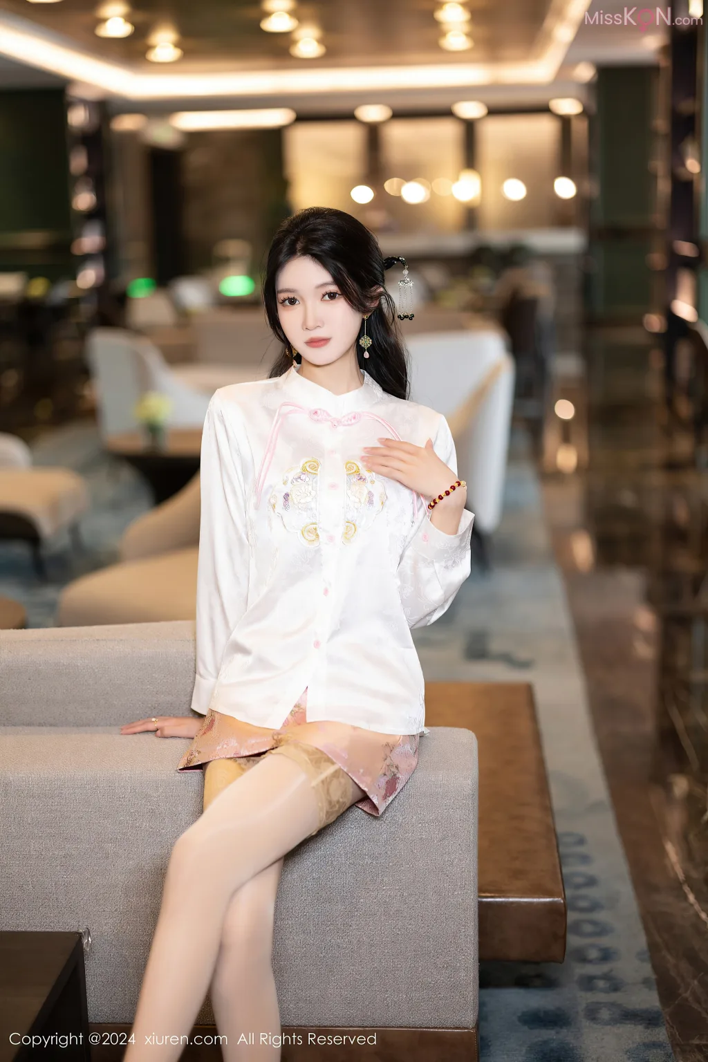 XIUREN No.8346 – 8355 (799 photos)