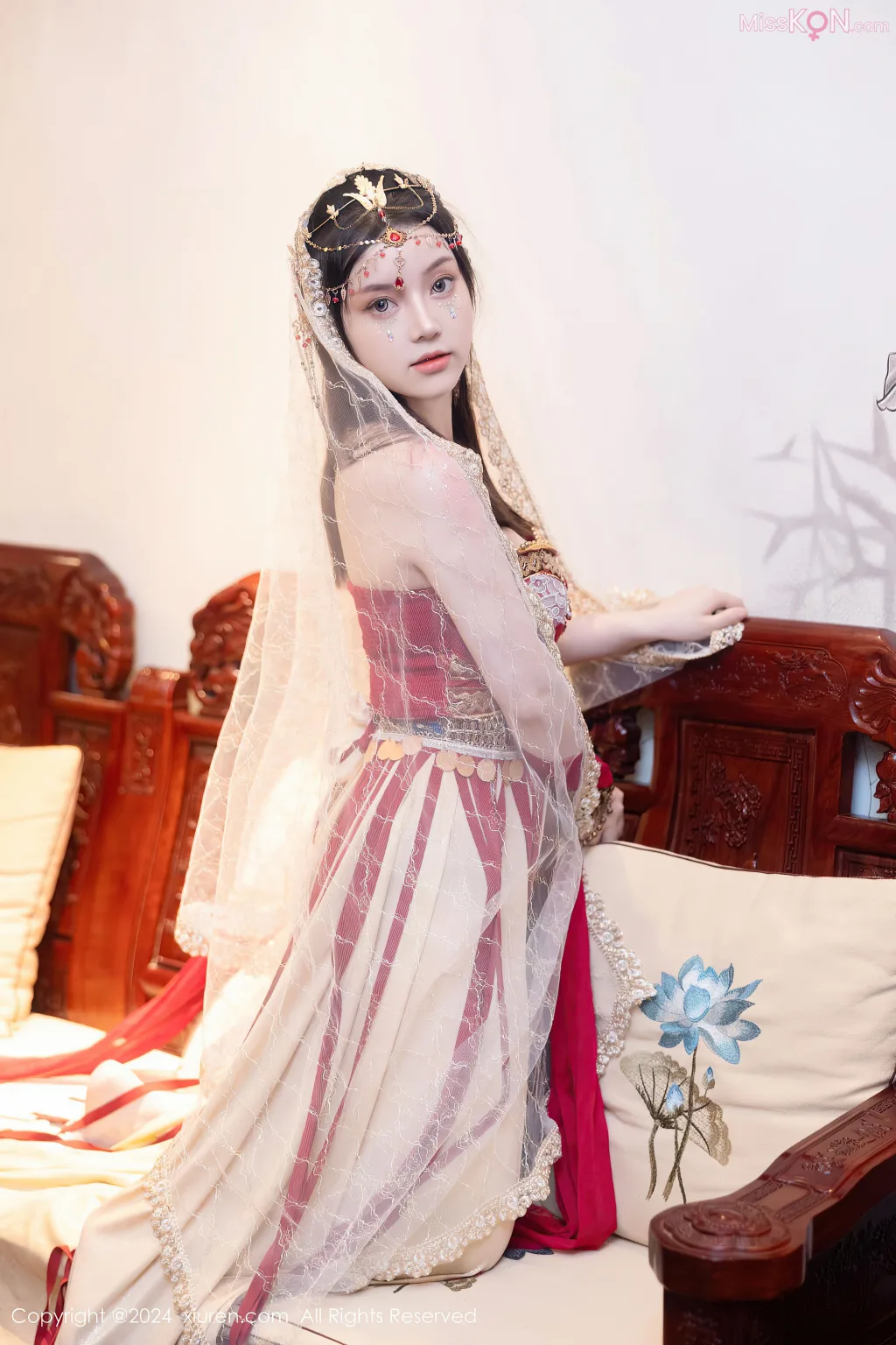 XIUREN No.8346 – 8355 (799 photos)